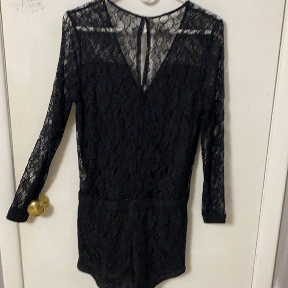 ♥️♥️Vintage Havana long sleeve lace romper - Picture 4 of 9